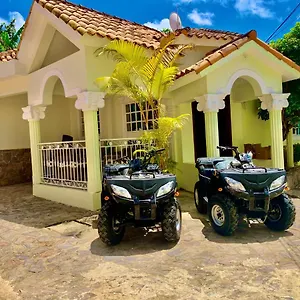 Garcia Villa